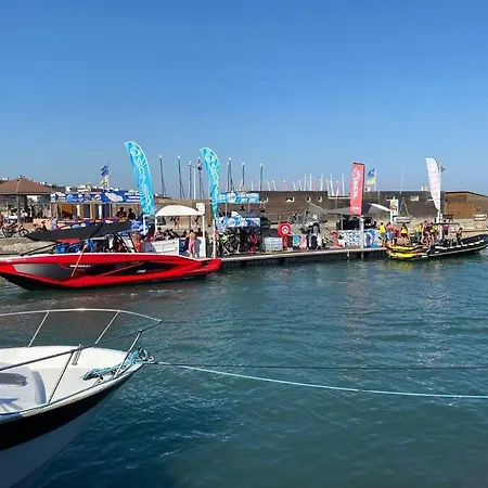 Bel En Front De -palavas Les Flots Апартаменты *